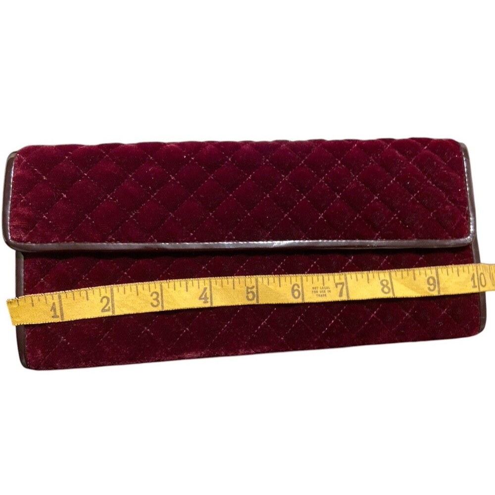 Quilted Velvet CLUTCH ORGANIZER Sonia Red OFF SAKS 5TH AVENUE - Picture 7 of 9